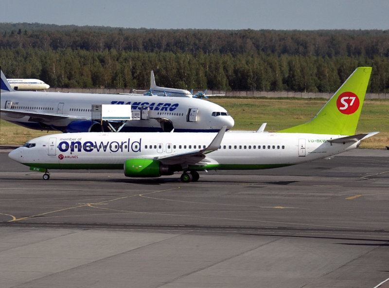 B737-800 VP-BKW