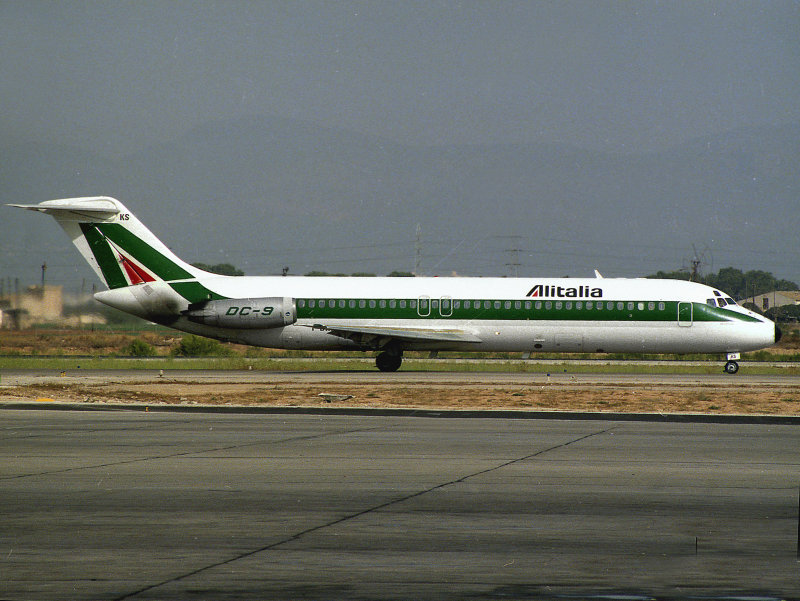 DC9-31  I-DIKS
