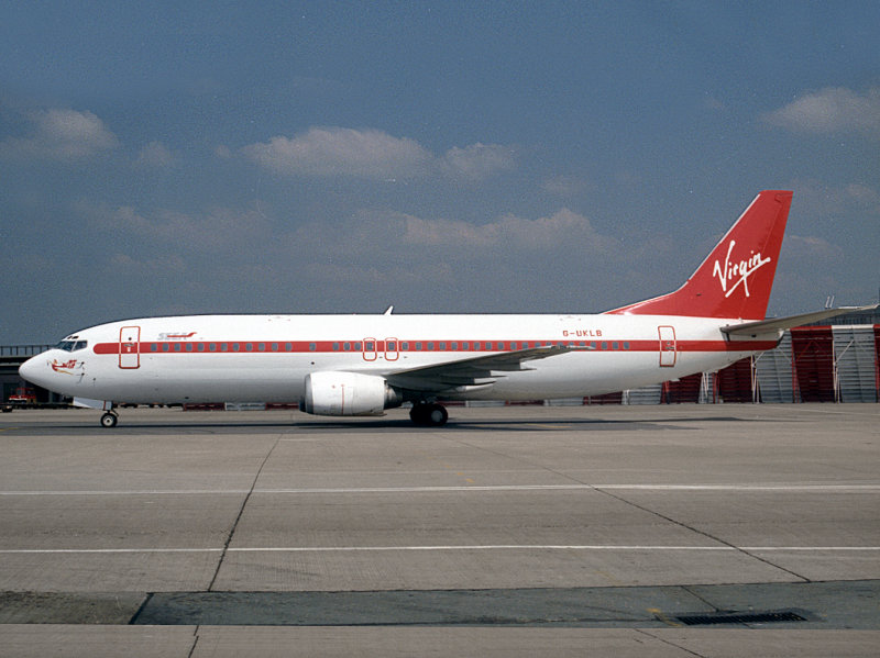 B737-400 G-UKLB