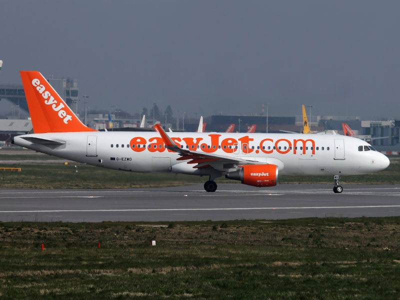 New shartletted A320 at LGW