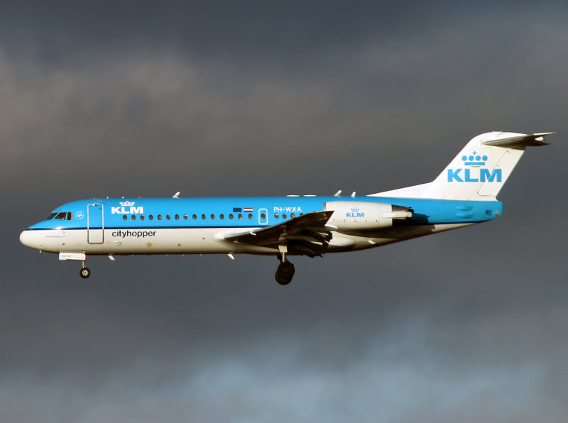 at LHR for 27R