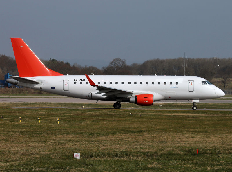 At LGW for her 08R dep. Note the small Estonian Airlines titles at the front.