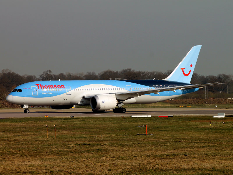 At LGW for 08R dep