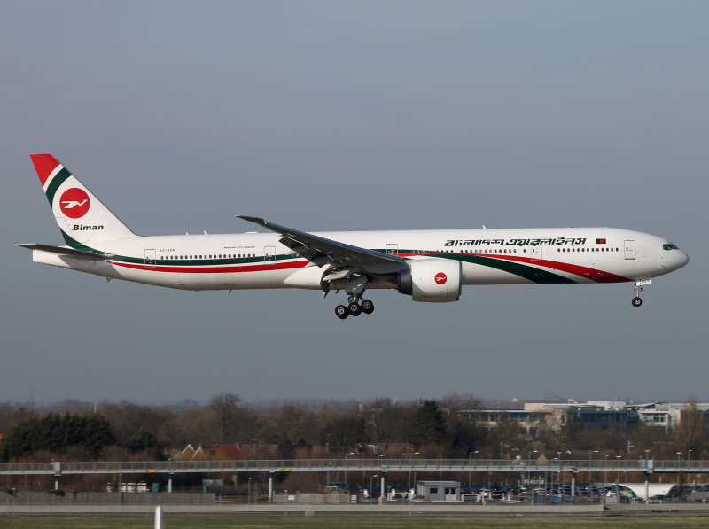For 09L at LHR