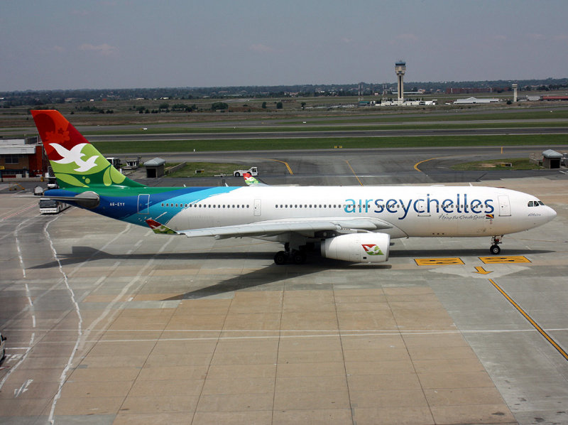 A330-200 A6-EYY
