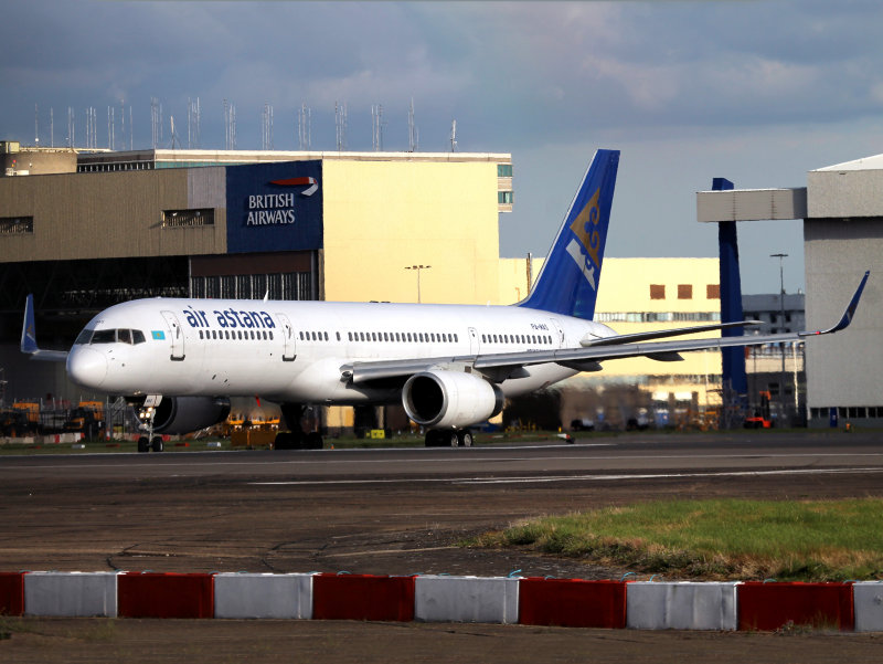 Different angle at LHR