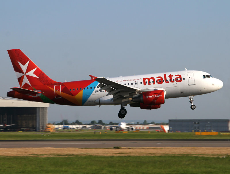 Second before touchdown at LHR's 27R