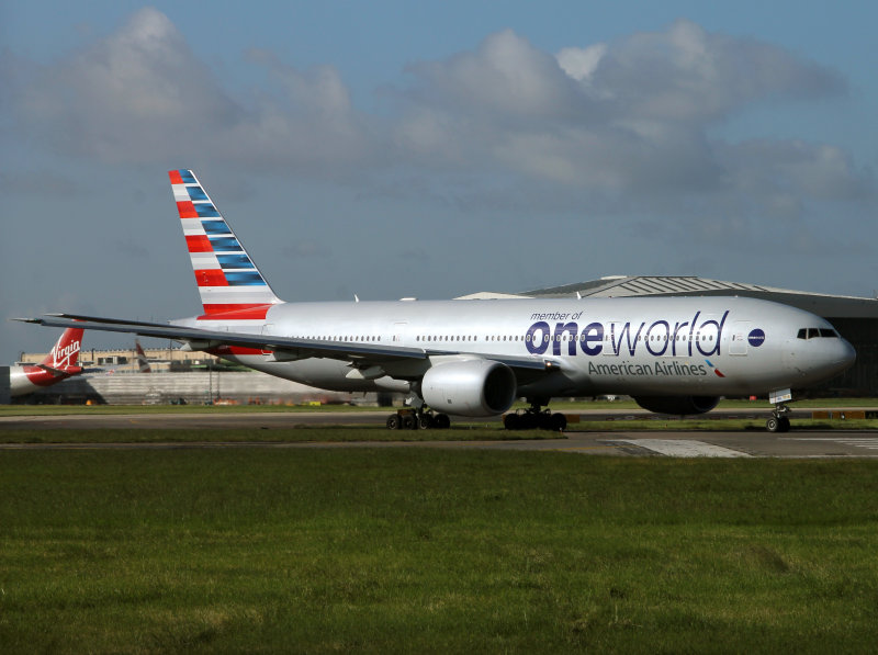 B777-200 LHR