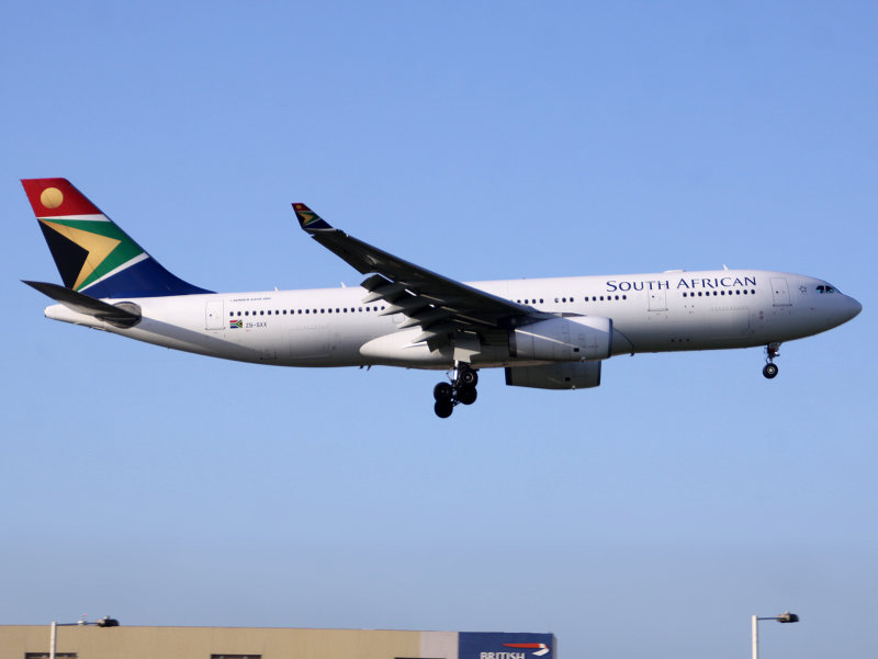 A330-200  ZS-SXX 