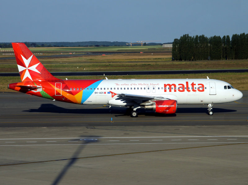 A320  9H-AEK  