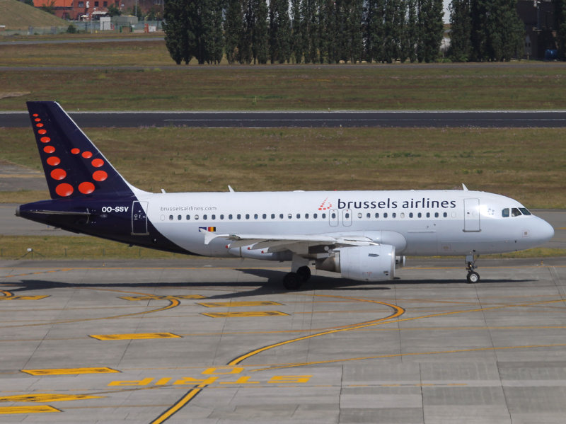 A319  OO-SSV  