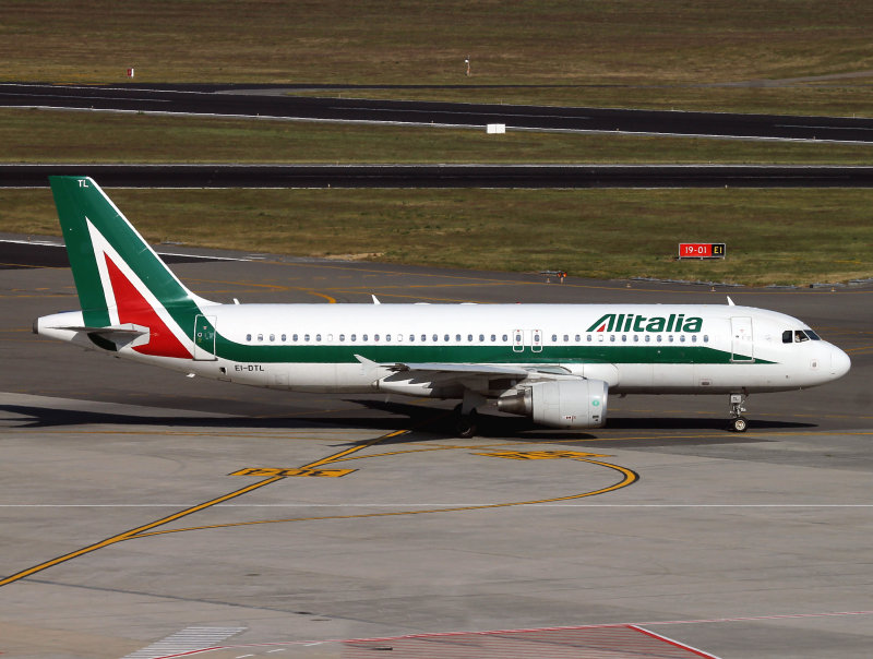 A320  EI-DTL 