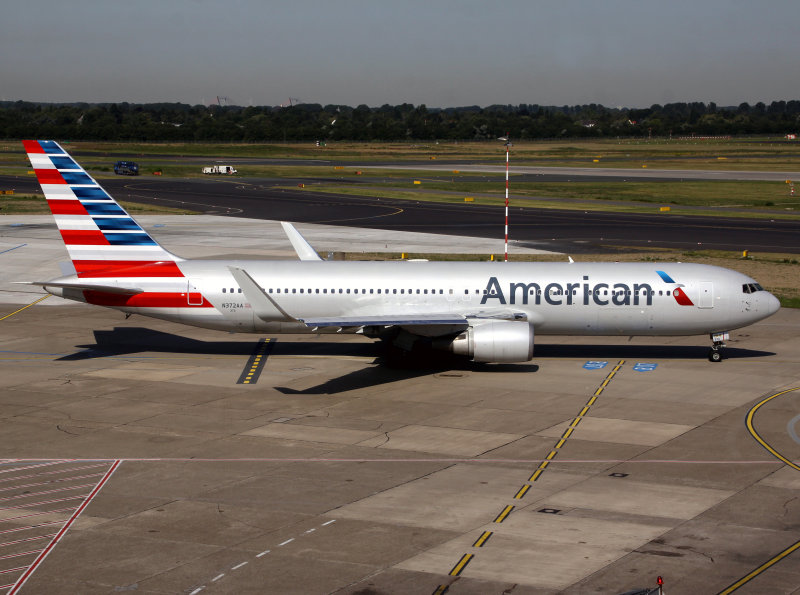 Nice light for this departure as seen from the terrace at DUS