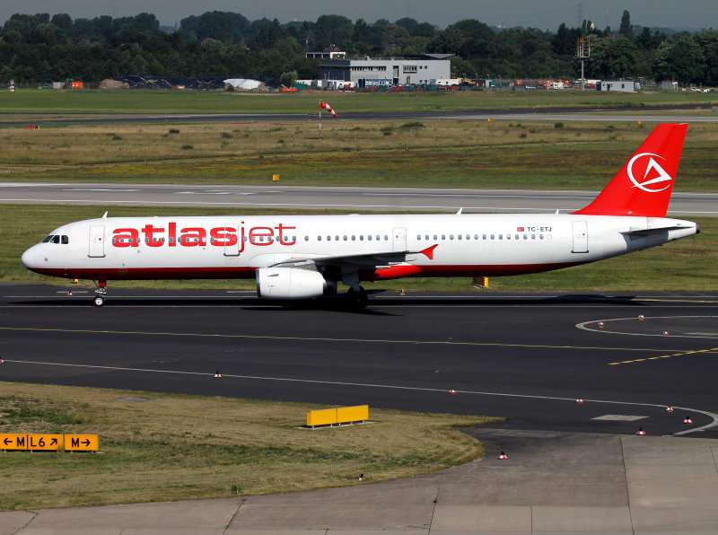 non-standard 'squashed' titles at DUS