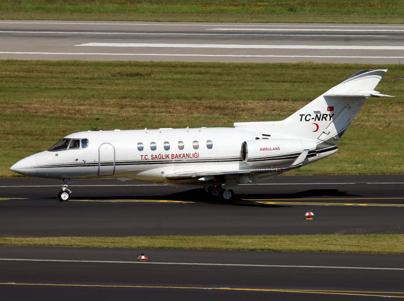 arrival at DUS, also Air Ambulance...