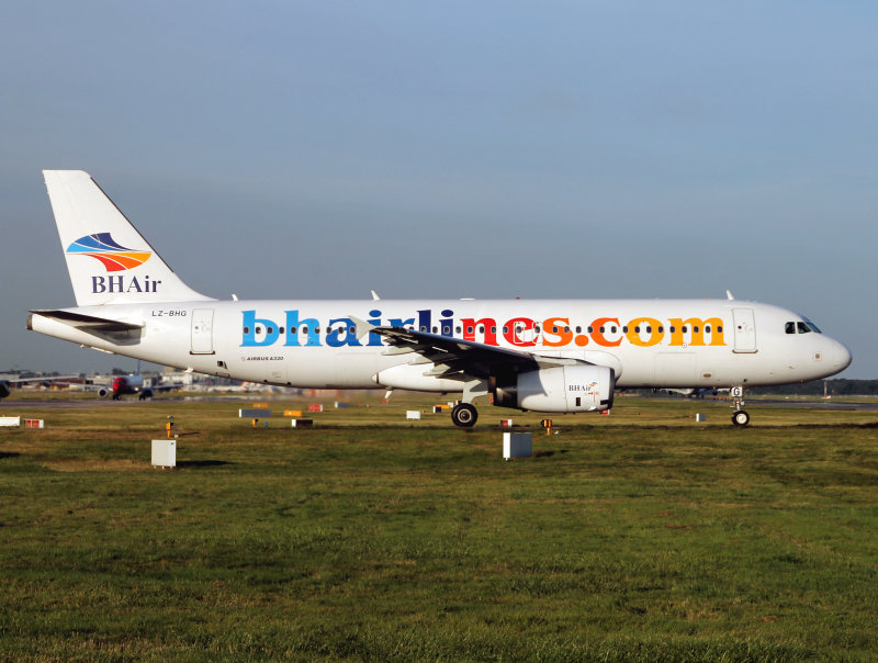 at Gatwick going onto 08R with the new enlarged colourful billboard titles!