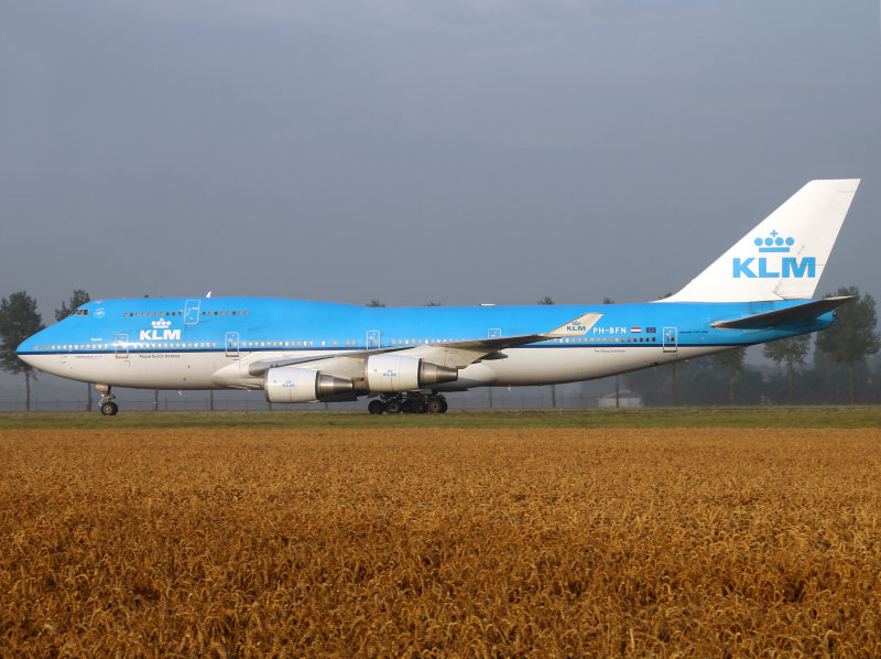 B747-400 PH-BFN
