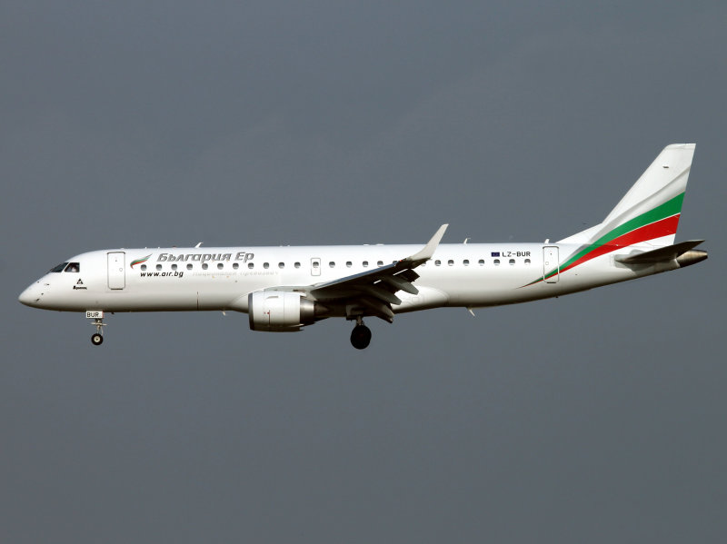 Emb 190 LZ-BUR