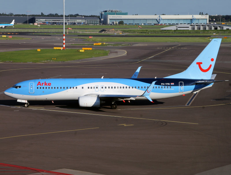 B737-800 PH-TFB