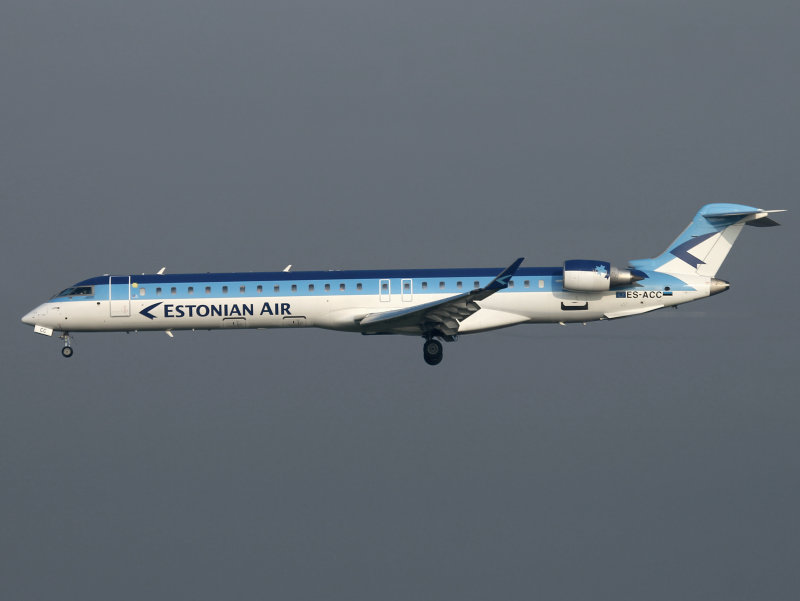 CRJ900 ES-ACC