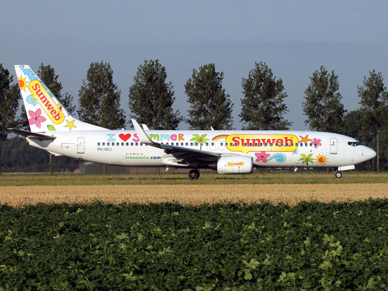 B738 PH-HZJ