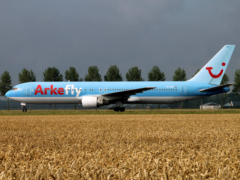 B763 PH-AHQ