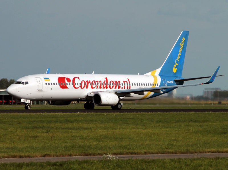 B738 UR-PSB