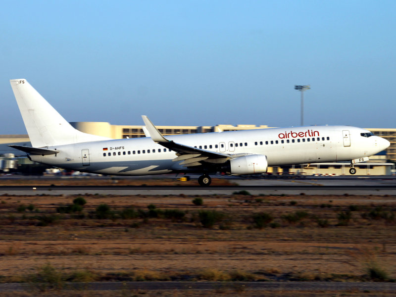 B737-800 D-AHFS
