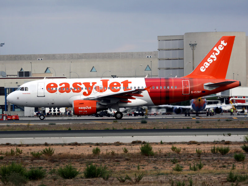 A319 G-EZBF