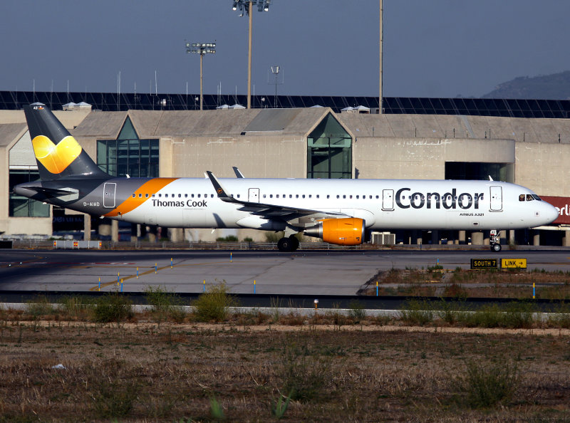 A non standard capture position-wise, coming round the
outer taxiway at Palma for an early departure from 24R.