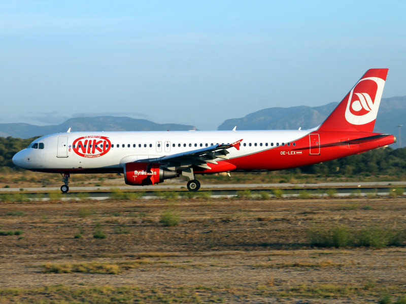 A320 OE-LEX