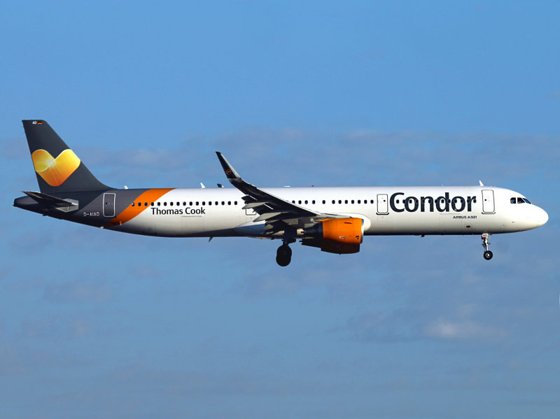 New a/c, new livery at Palma for 06L in the early morning.