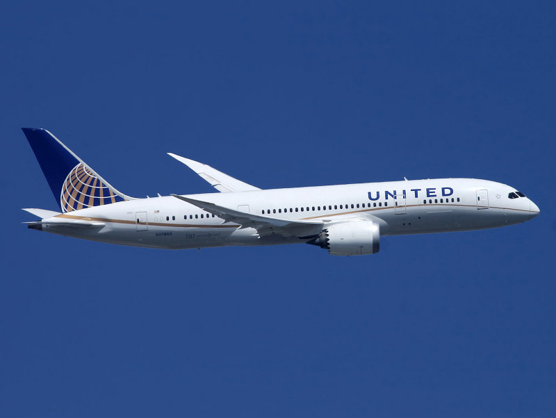 B788 N27903 LHR 5-15 CPD.jpg