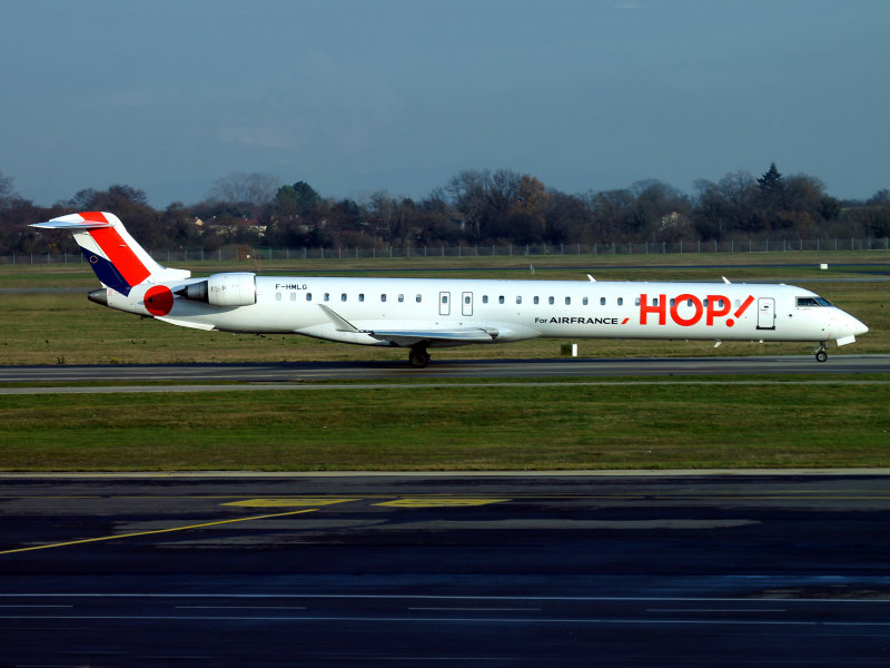 CRJ900  F-HMLG  LYS  2-15   CPD.jpg