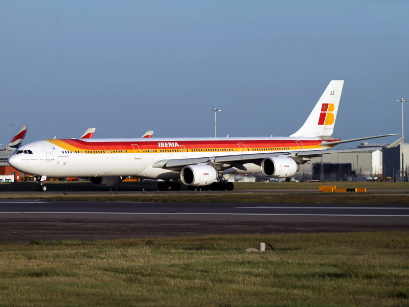 A346  EC-JLE  LHR 21-5-15  CPD.jpg