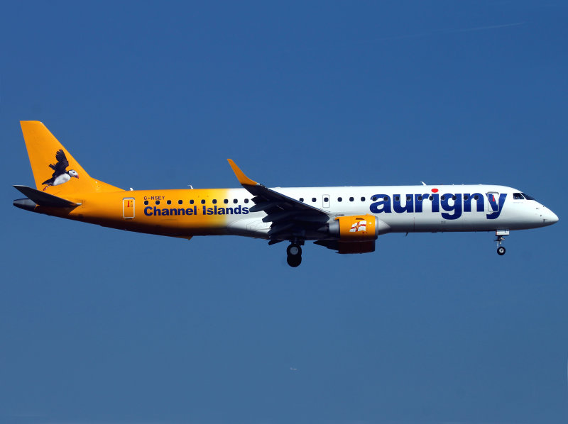 For 08R @ LGW