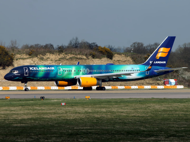 Awaiting dep from LGW 08R