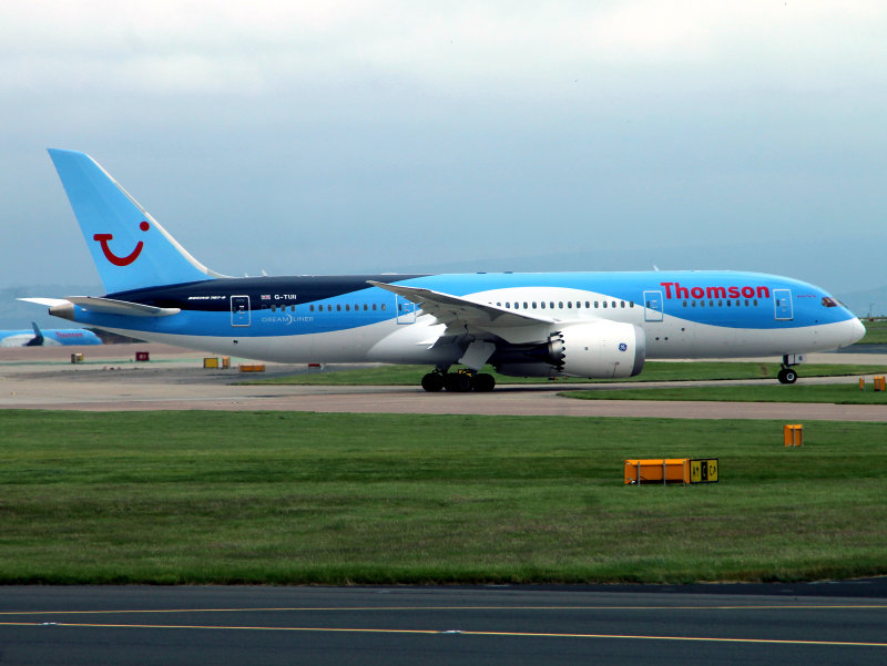 B787-800 G-TUII  