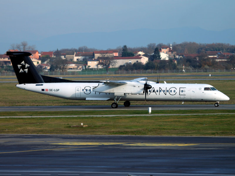 DHC Q 400 OE-LGP