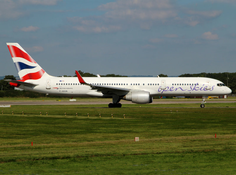 Departing Gatwick after some maintenance from the BA engineering on
the North side.