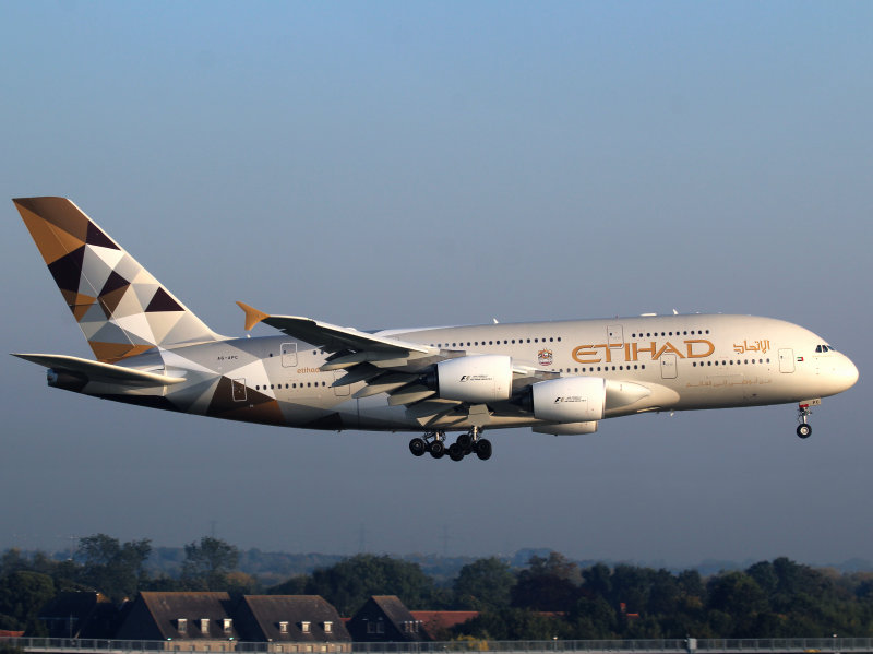 For 09L at LHR