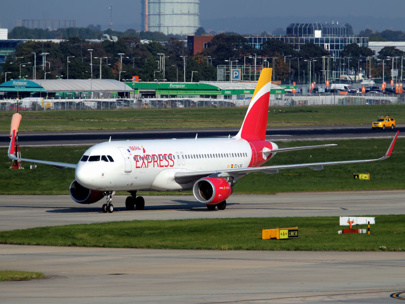 A320 EC-LVQ 