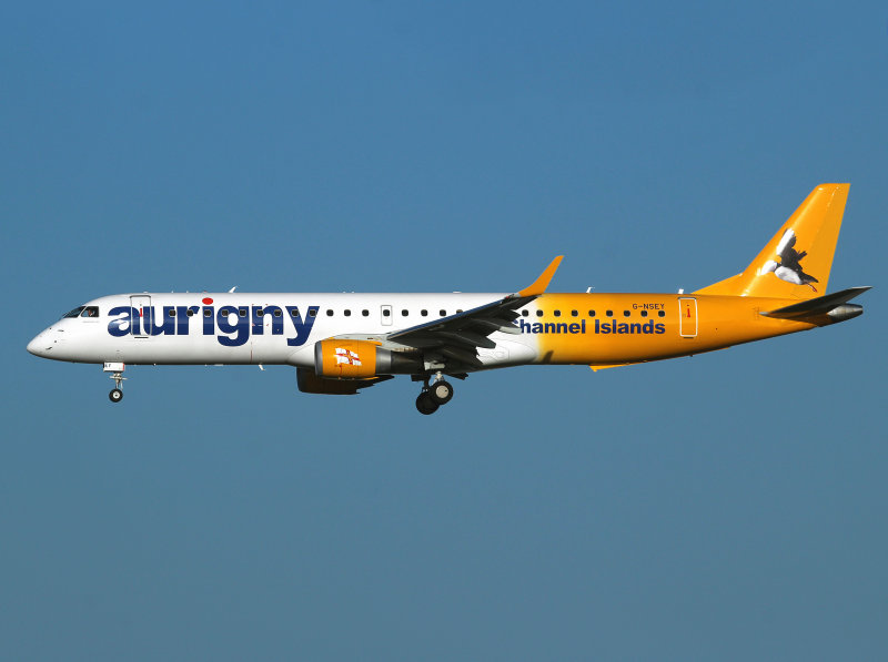 Finals for 26L at Gatwick