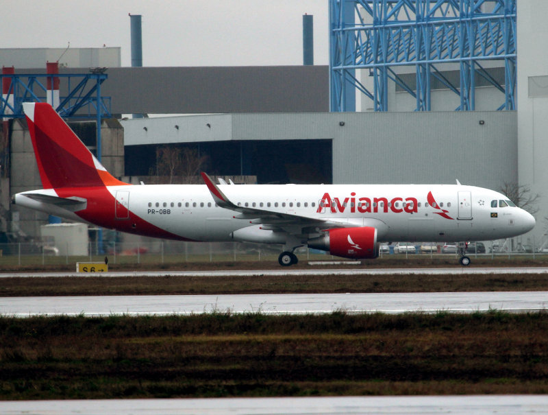 A320A PR-OBB