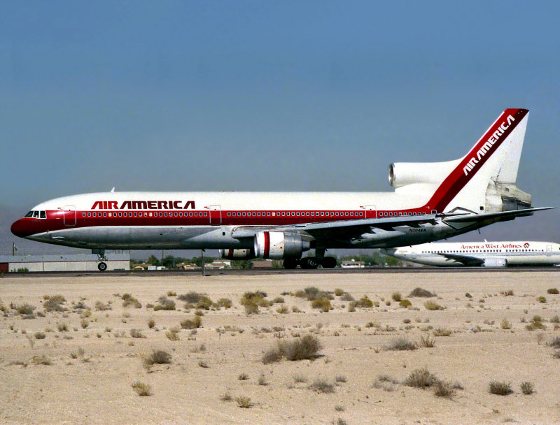 L1011 N304EA