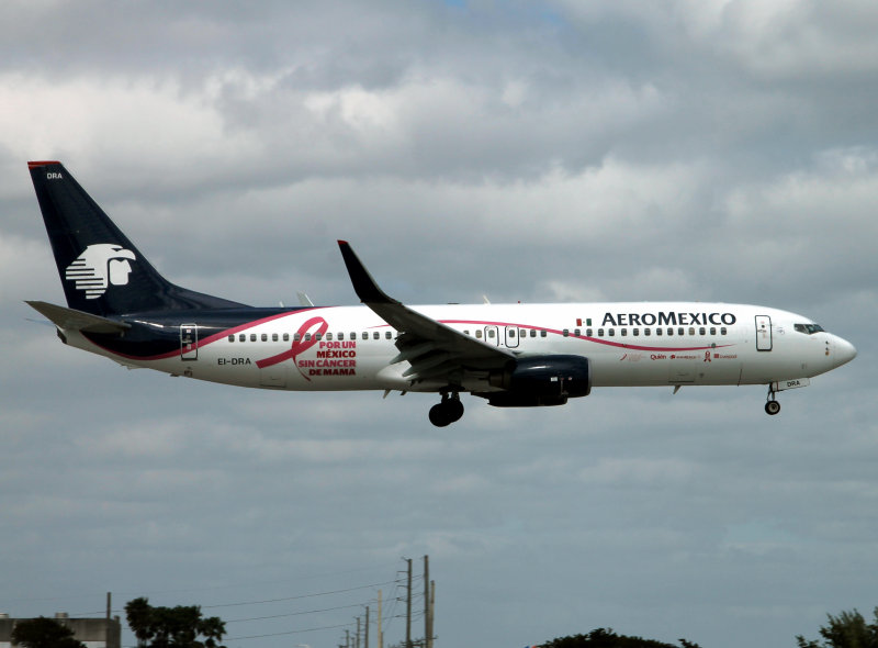 B737-800 EI-DRA