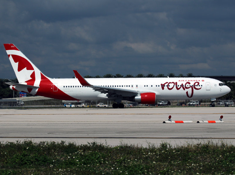 B767-300W C-FIYA