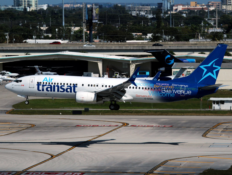 B738 C-GTQG