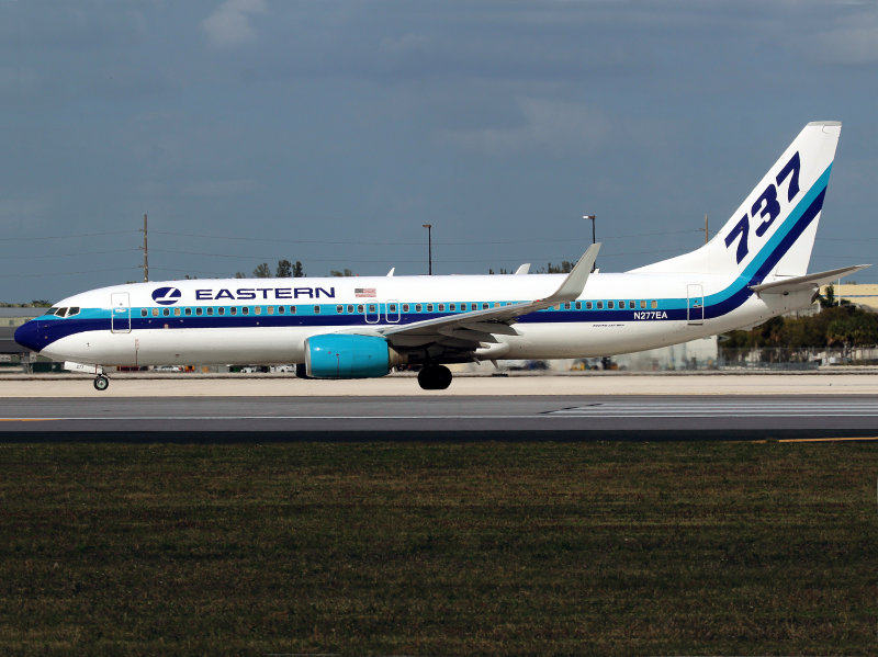 B738 N277EA