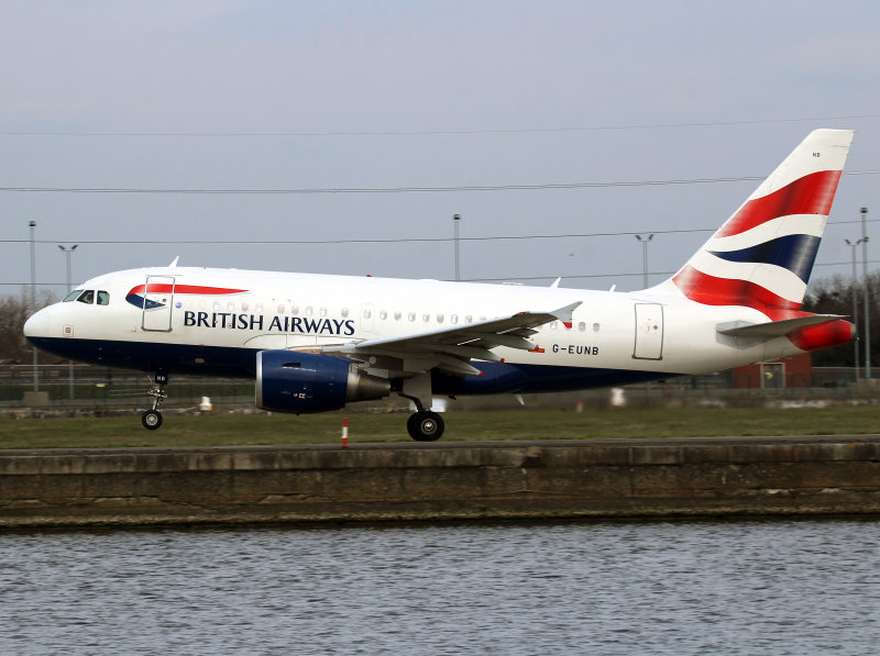 A318 G-EUNB